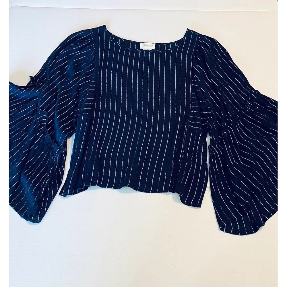Sienna Sky‎ navy blue with silver stripe blouse top Size medium